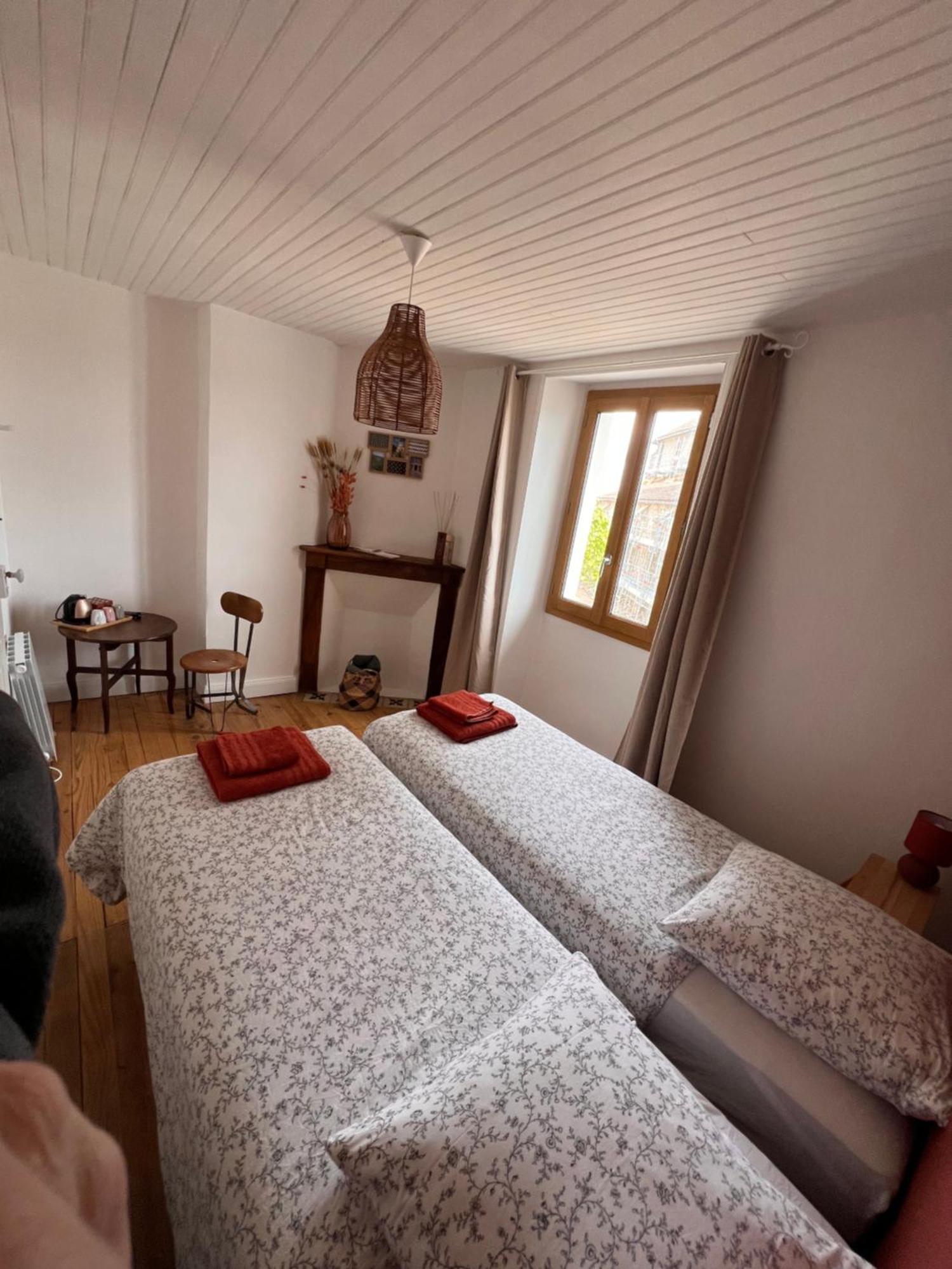 Bed and Breakfast Bien Et Toit Montredon  Exterior foto